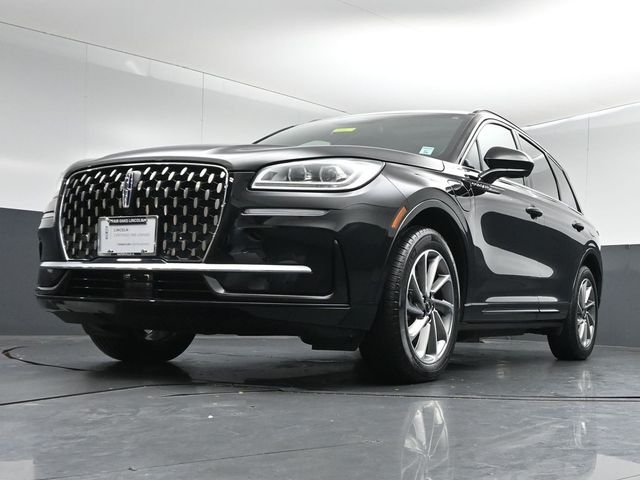 Used 2025 Black Lincoln Grand Touring image 39
