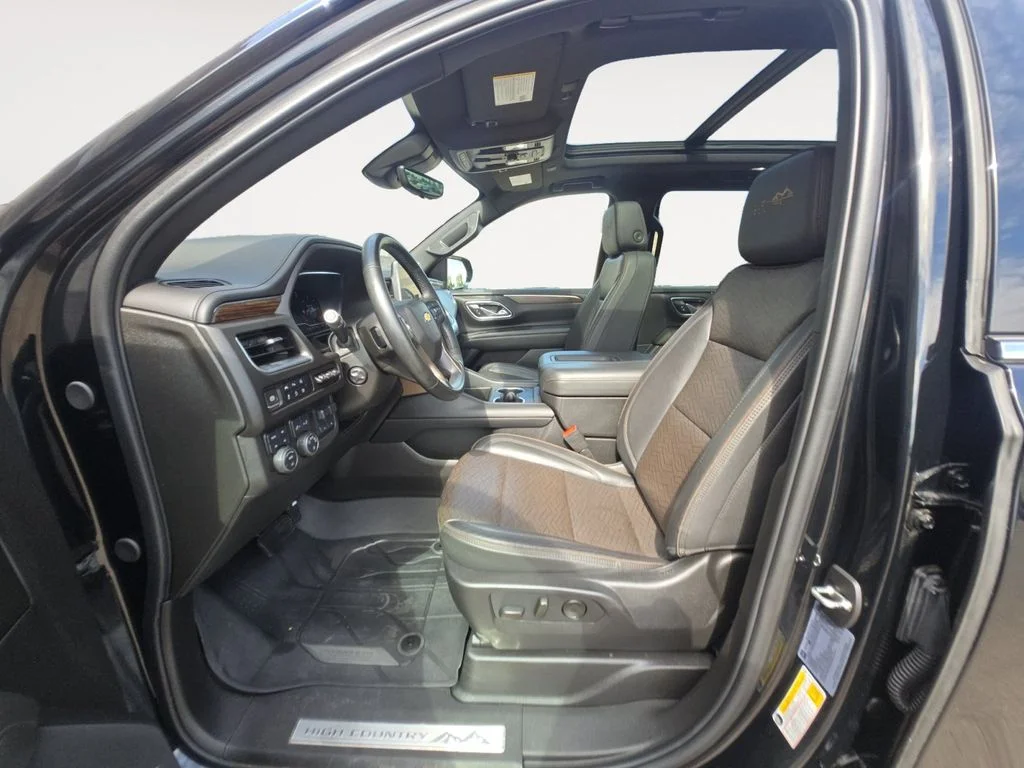 Used 2024 Black Chevrolet High Country image 10