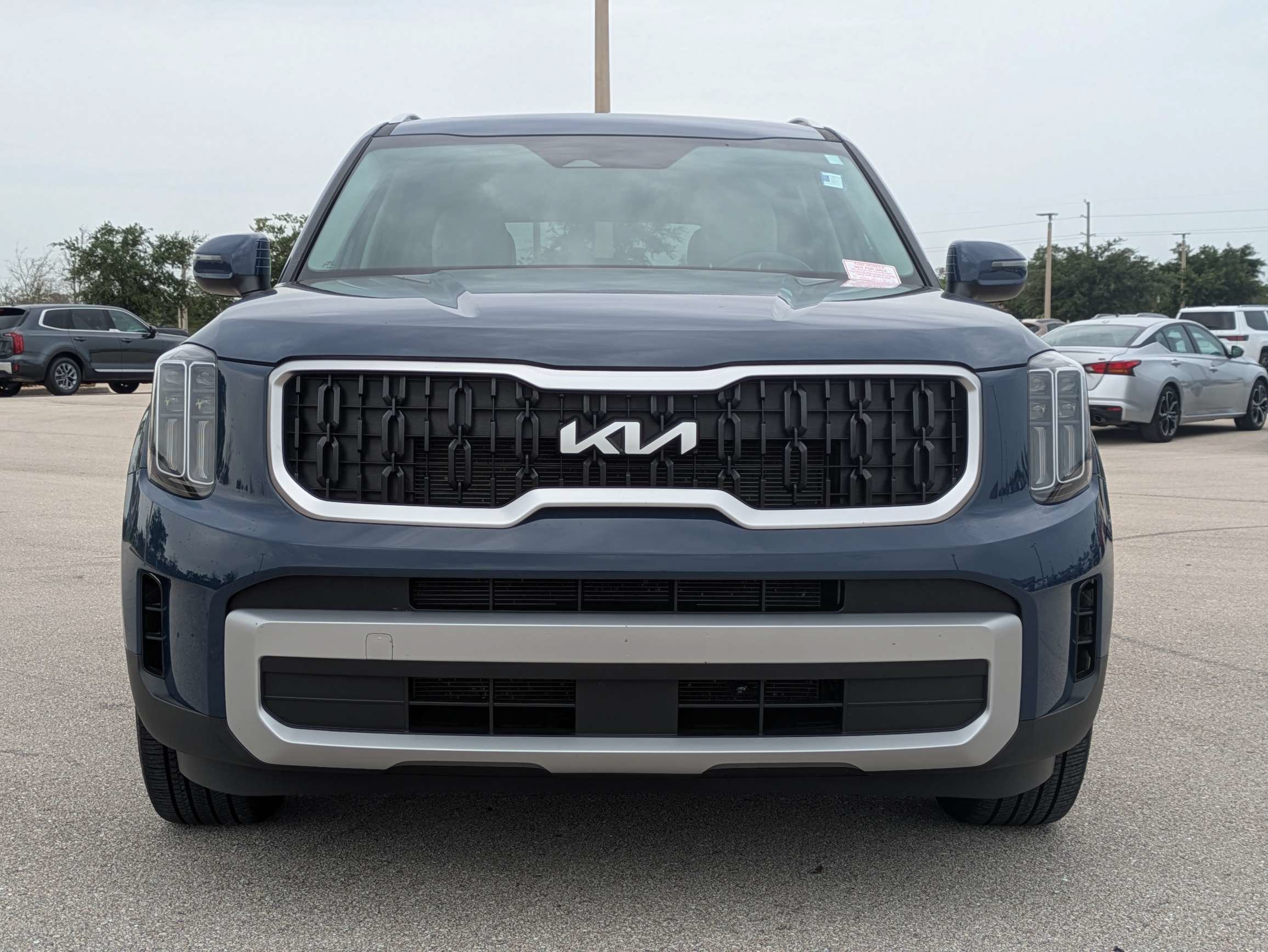 Certified Used 2025 Midnight Lake Blue Kia EX image 3