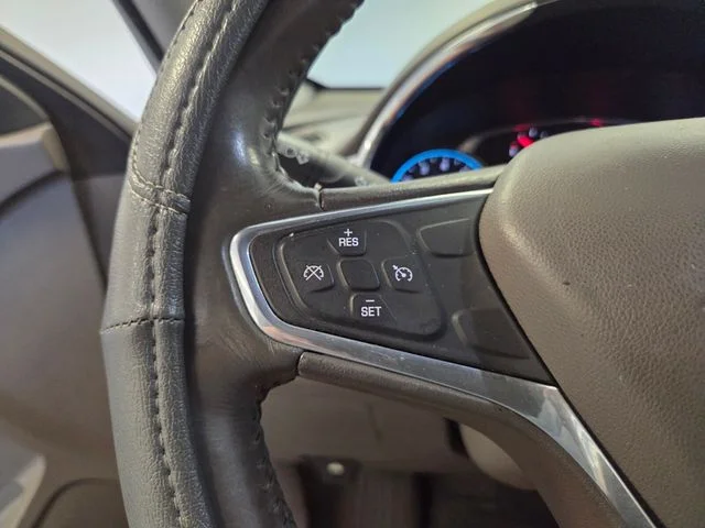 Used 2016 Silver Chevrolet LT image 24