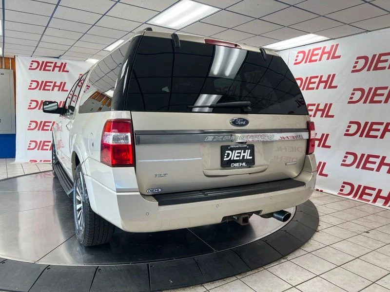 Used 2017 Gold Ford XLT image 3