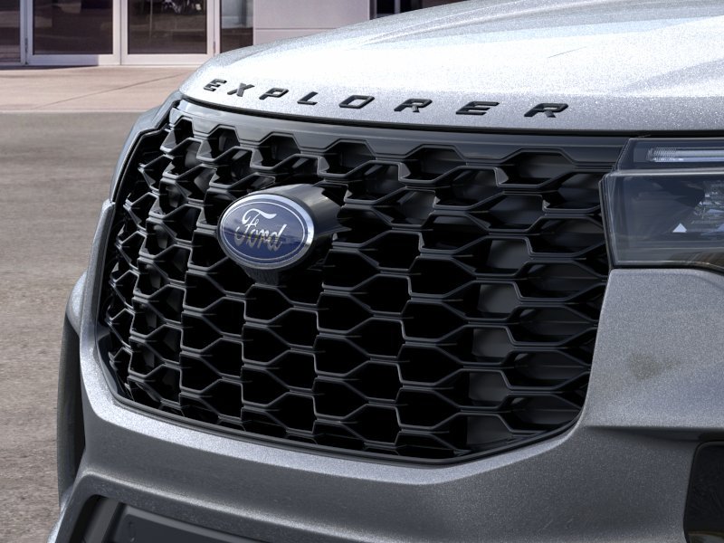 New 2026 Carbonized Gray Metallic Ford ST-Line image 17