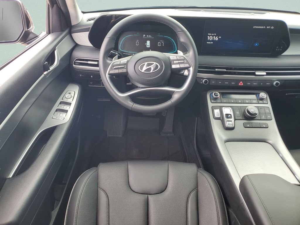 Used 2025 Black Hyundai XRT image 16