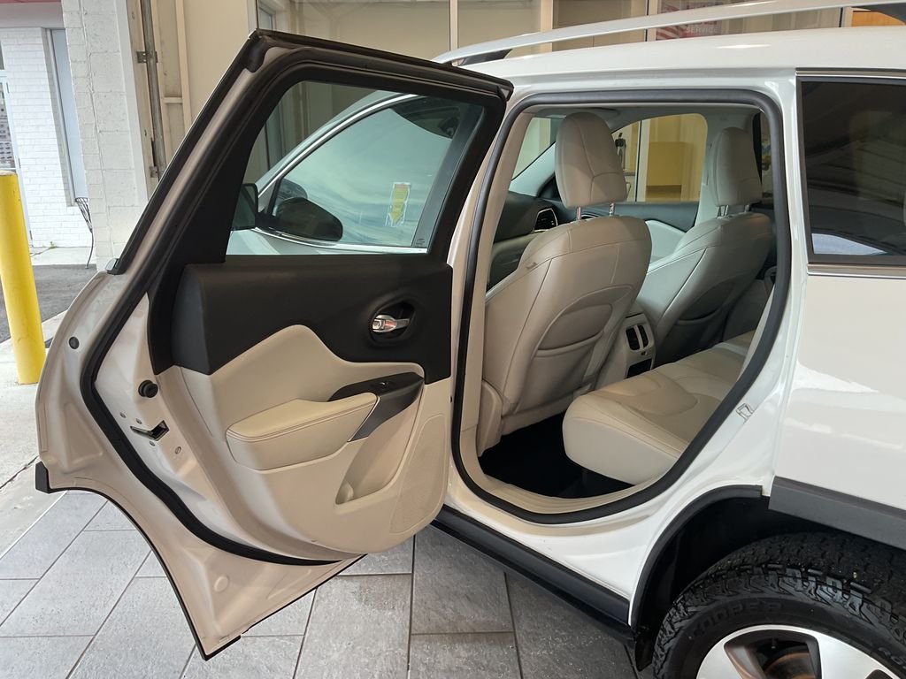 Used 2021 White Jeep Limited image 29