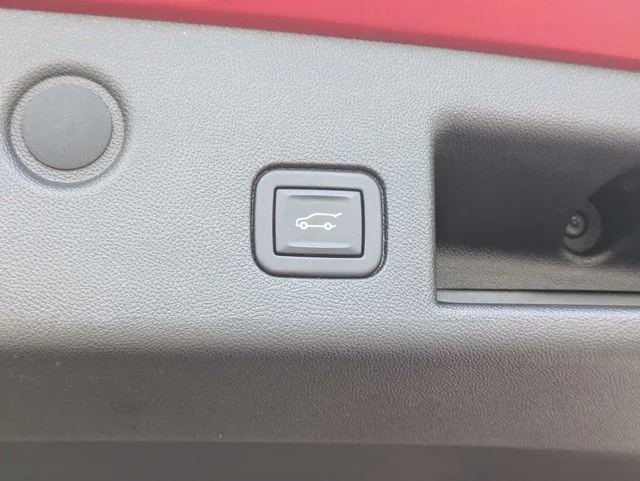 Used 2022 Red Chevrolet LT image 14