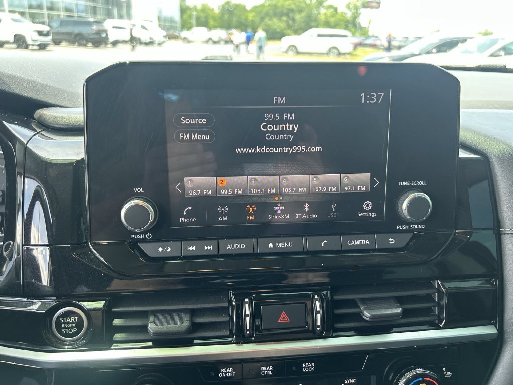 Used 2022 Red Nissan SV image 22