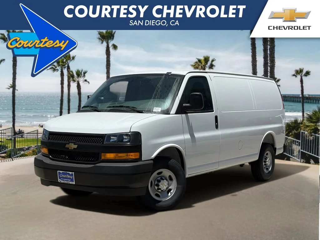 New 2026 Summit White Chevrolet WT image 1