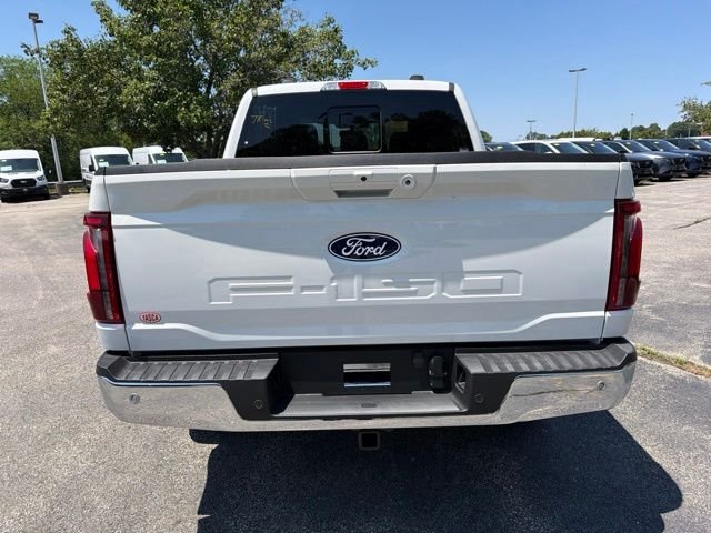 New 2026 Star White Metallic Tri-Coat Ford Lariat® image 4