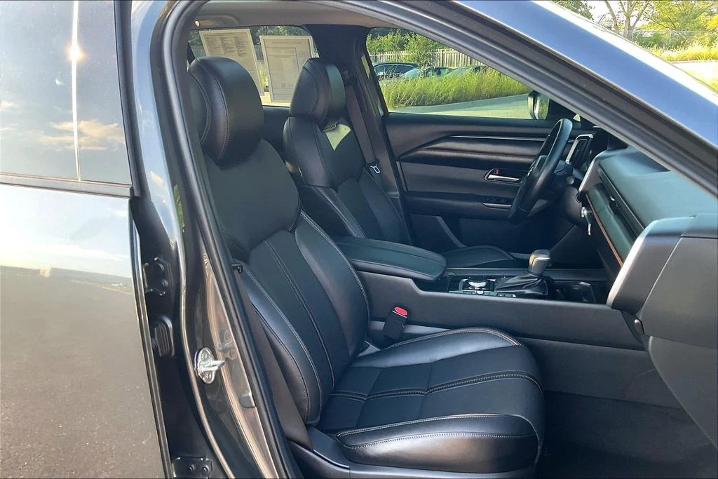 Used 2025 Gray Mazda Premium image 7
