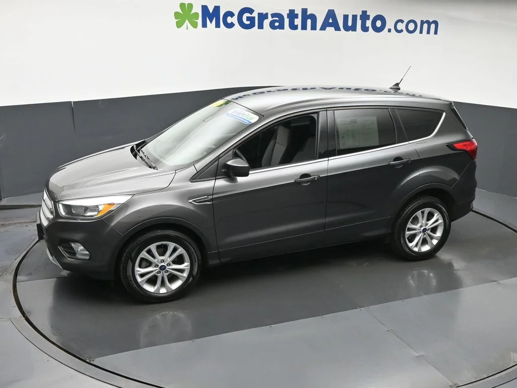 Used 2019 Gray Ford SE image 22