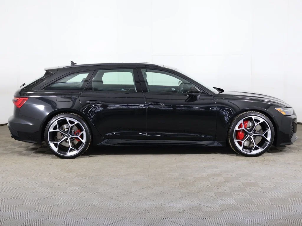 Used 2025 Mythos Black Metallic Audi 4.0T image 20