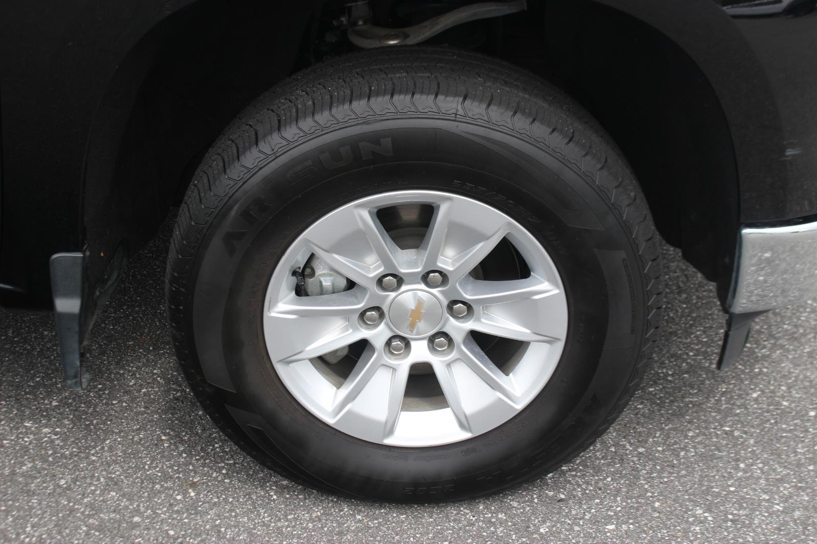 Used 2025 Black Chevrolet LT image 36