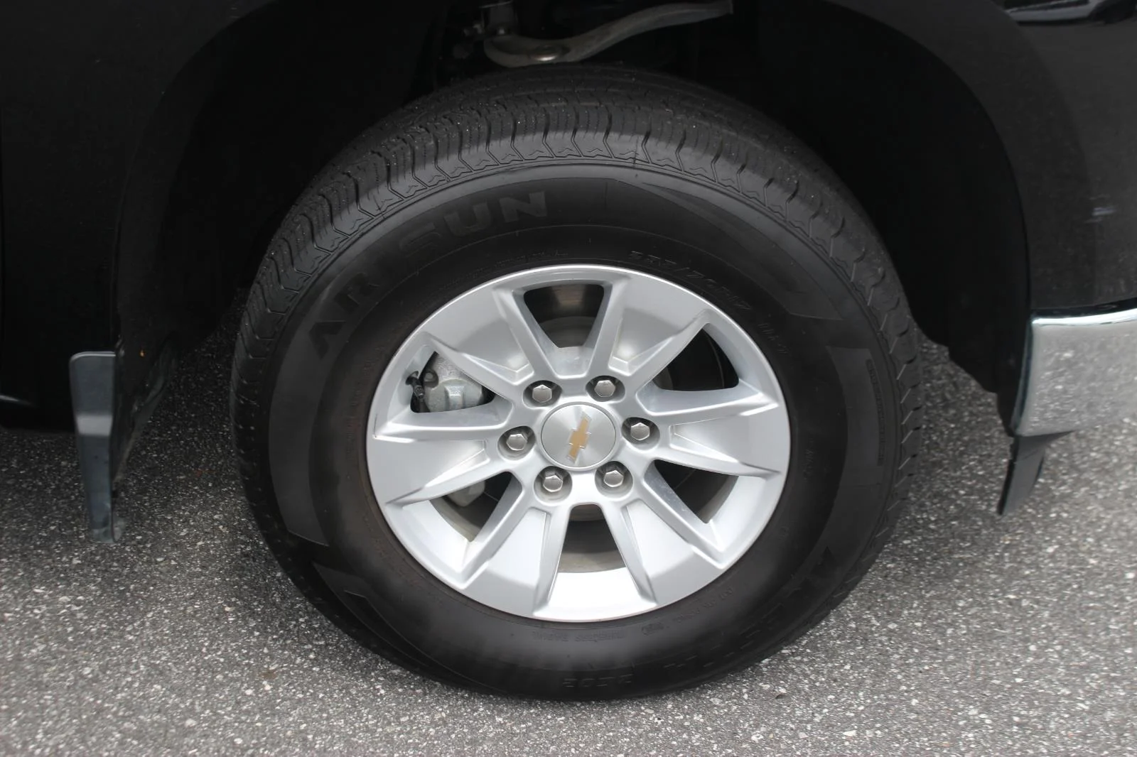 Used 2025 Black Chevrolet LT image 36
