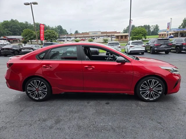 Used 2022 Red Kia GT image 9