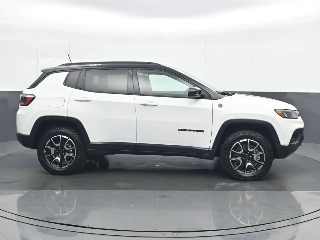 Used 2026 White Jeep Trailhawk image 7