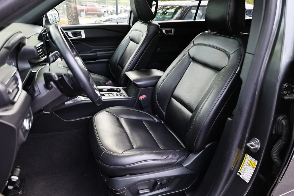 Used 2020 Magnetic Metallic Ford XLT image 19