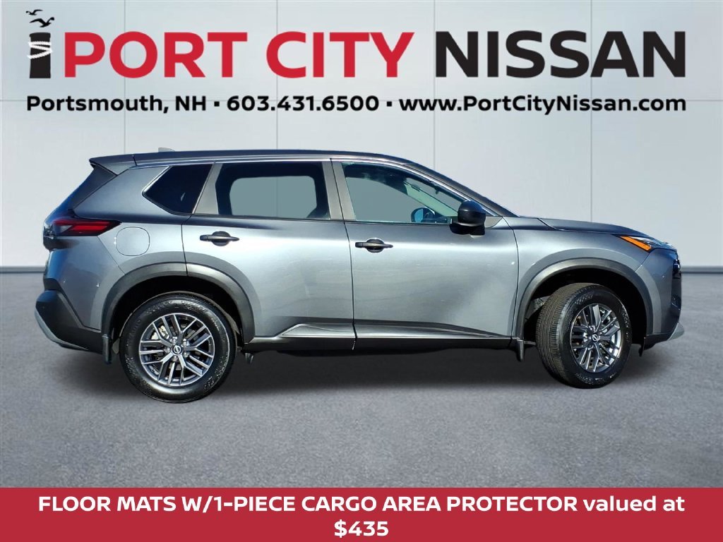 Used 2023 Gun Metallic Nissan S *only 4k miles!* image 2