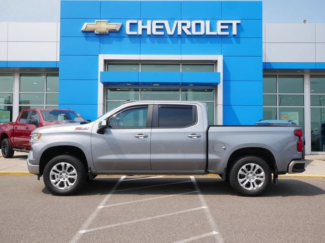 Used 2023 Chevrolet Silverado 1500 LT with VIN 3GCUDDEDXPG360438 for sale in Roseville, Minnesota