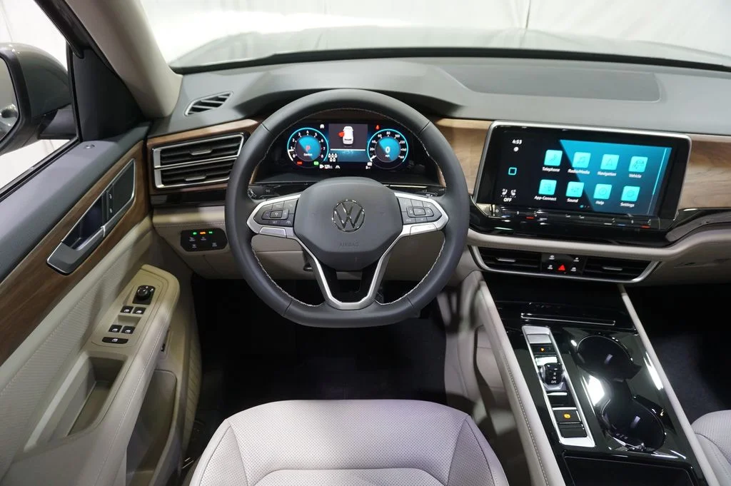 New 2026 Green Volkswagen 2.0T SE w/Technology image 13