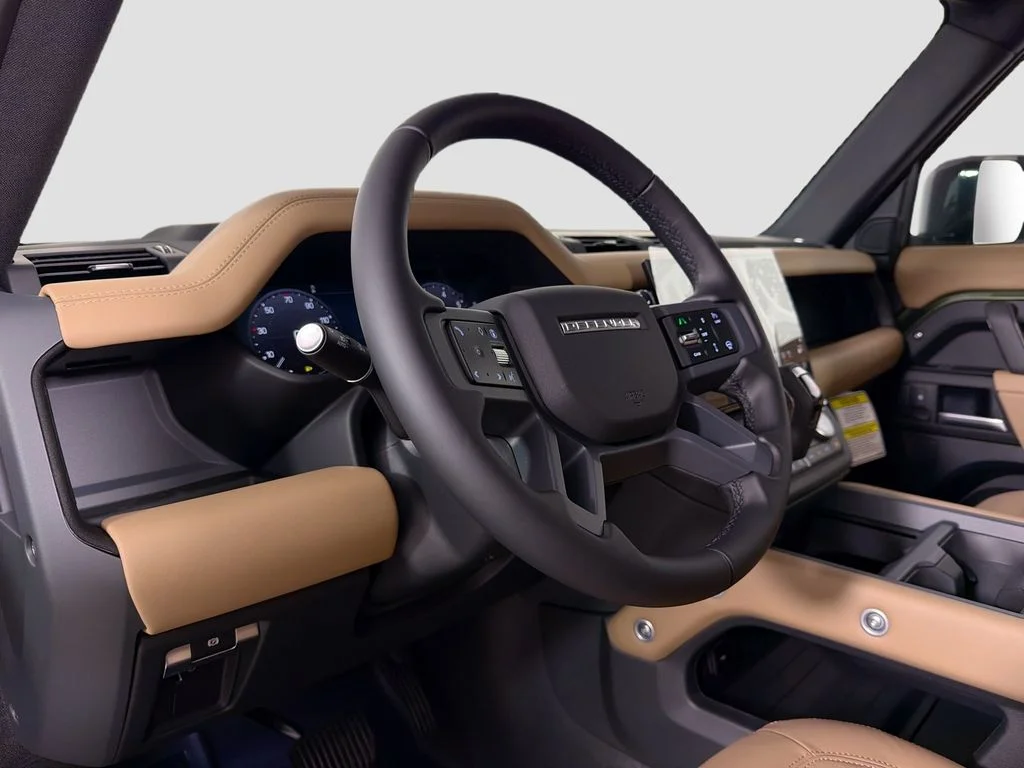 New 2026 Woolstone Green Land Rover X-Dynamic SE image 9