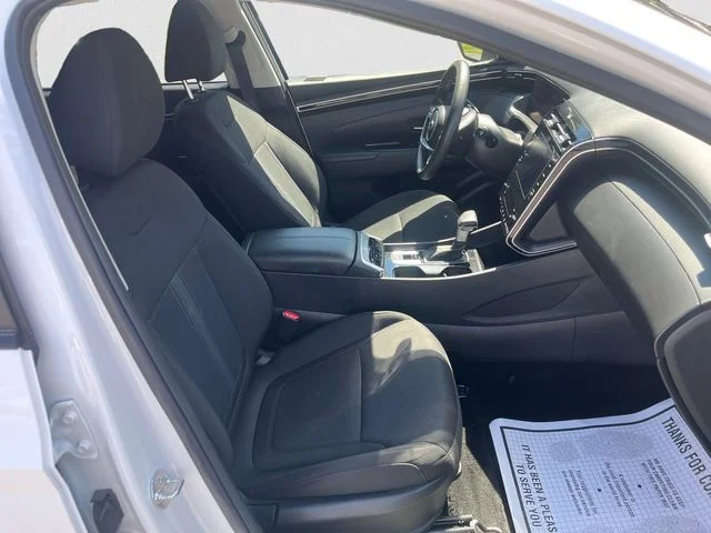 Used 2024 White Hyundai SEL image 15