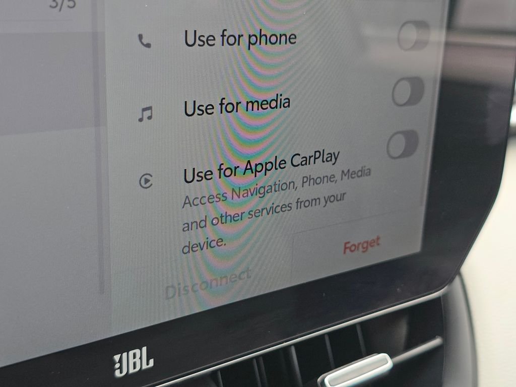 Used 2025 Gray Toyota XLE Premium image 31