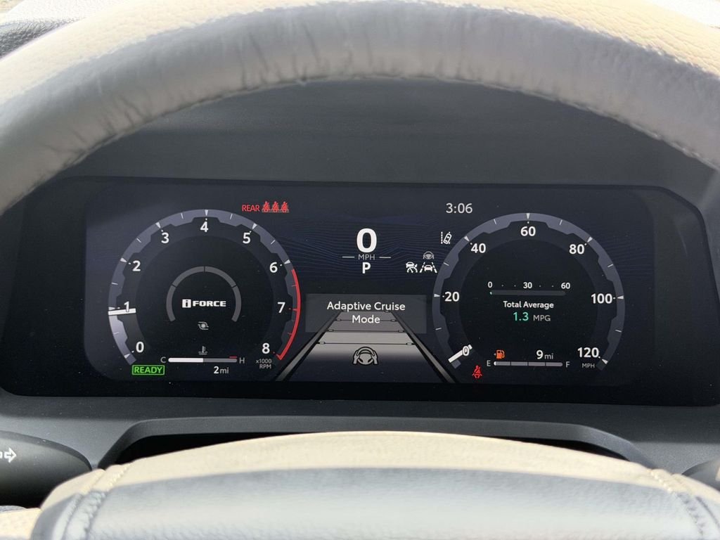 New 2026 Wind Chill Pearl <sup>1</sup> Toyota Tacoma Limited image 10