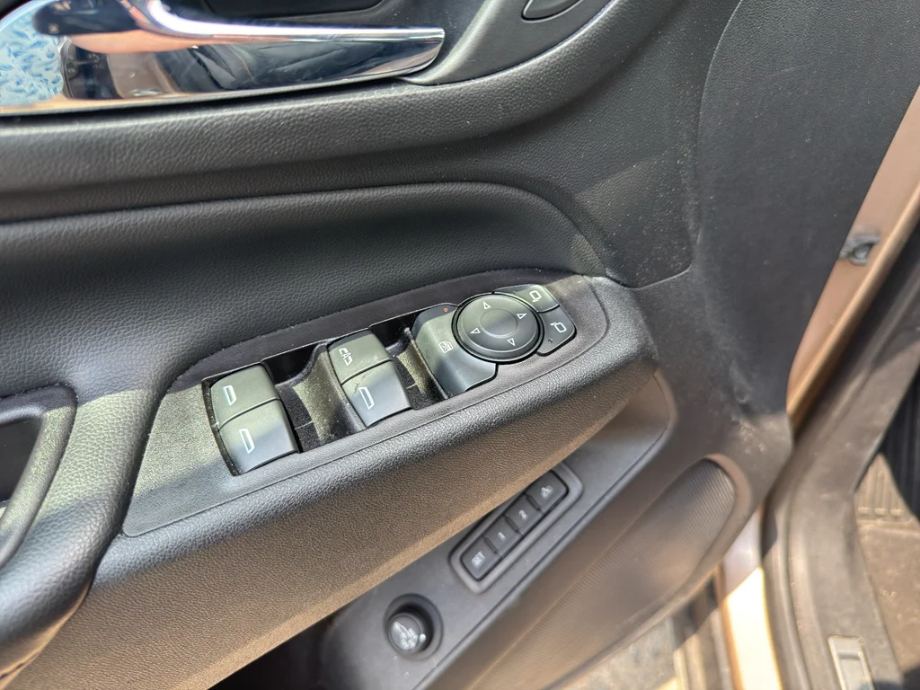 Certified Used 2019 Sandy Ridge Metallic Chevrolet Premier image 10