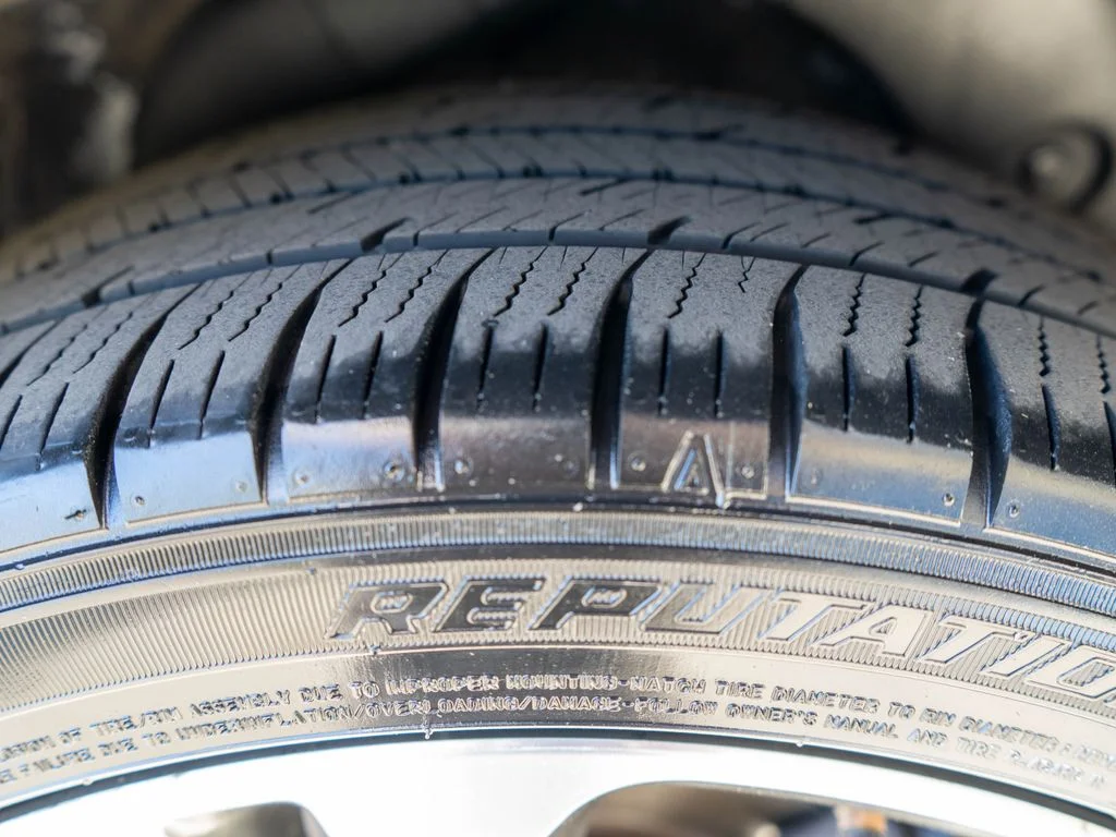 Used 2014 Blue Kia EX image 28