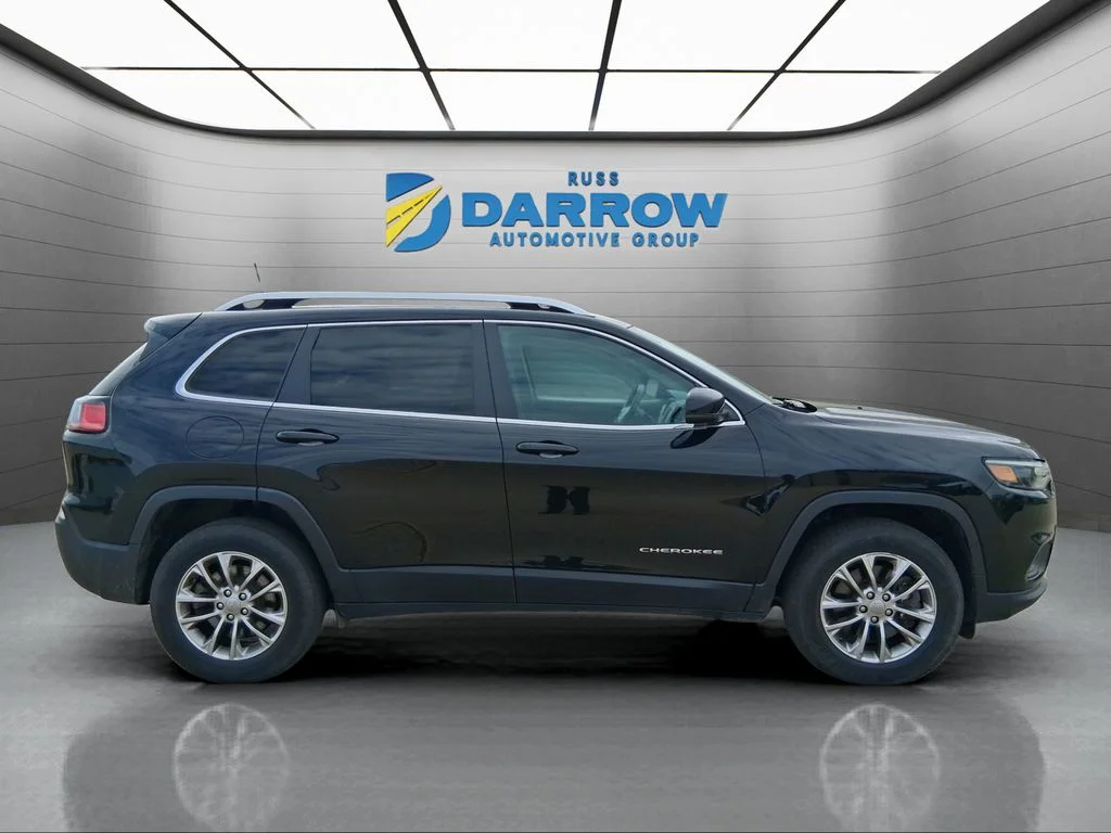 Used 2019 Black Jeep Latitude Plus image 6