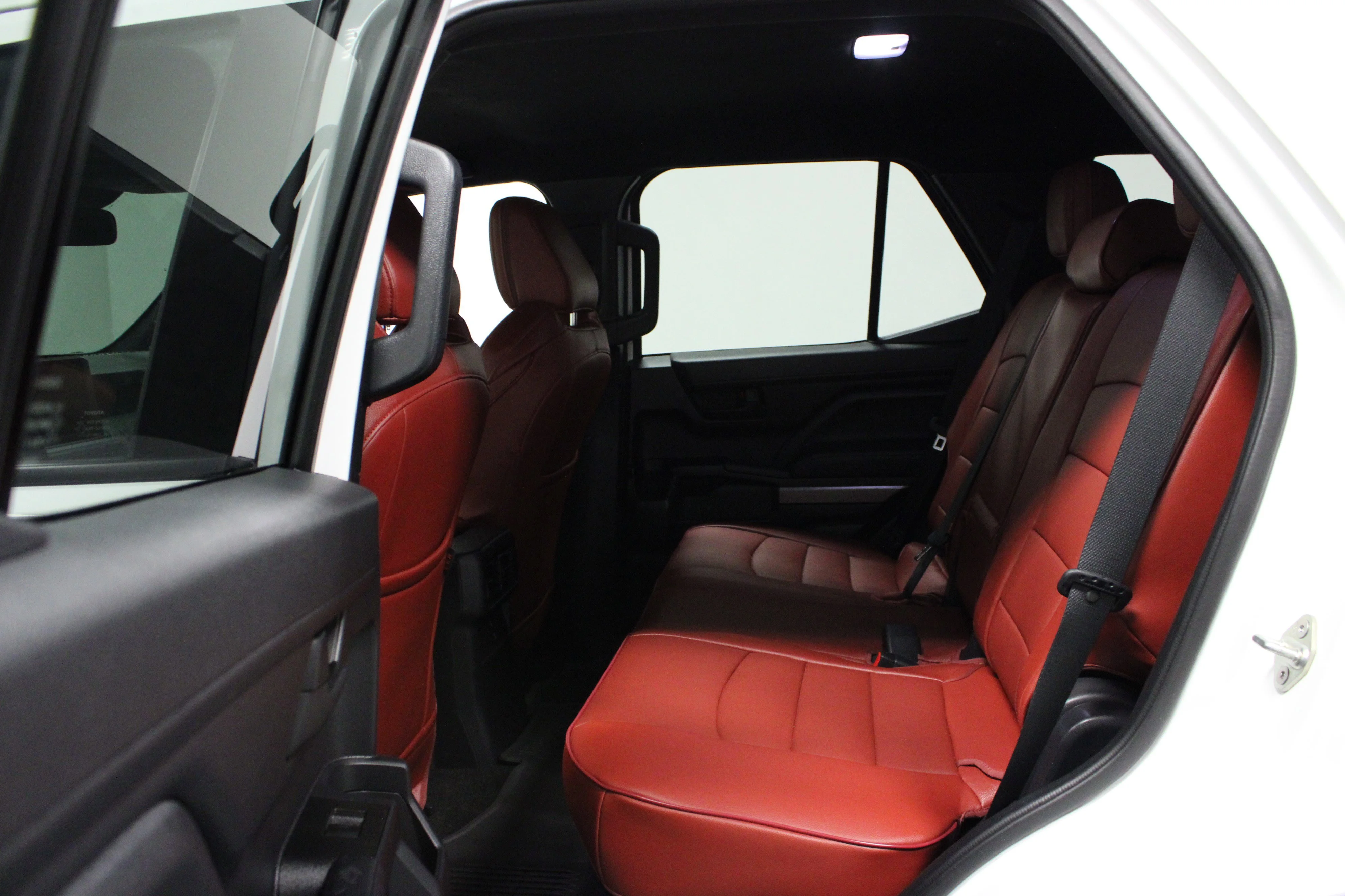 Used 2025 Ice Toyota SR5 image 13