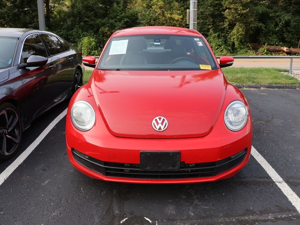 Used 2016 Red Volkswagen 1.8T SE image 2