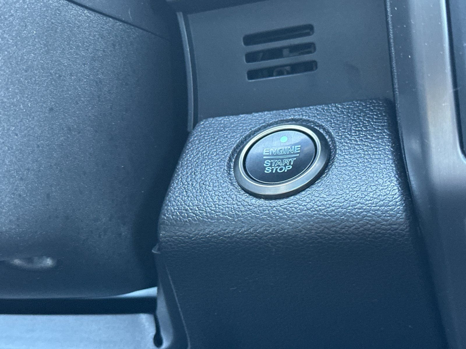 Used 2018 White Ford Raptor image 22