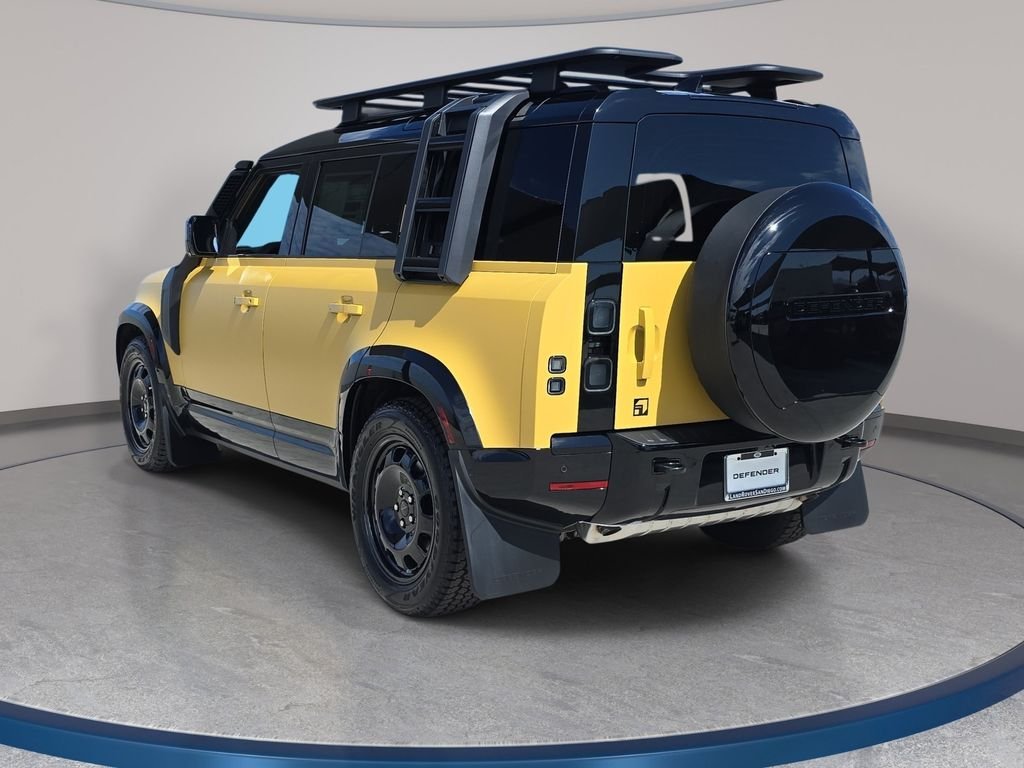 New 2026 Deep Sandglow Yellow Land Rover Trophy Edition Deep Sandglow image 7