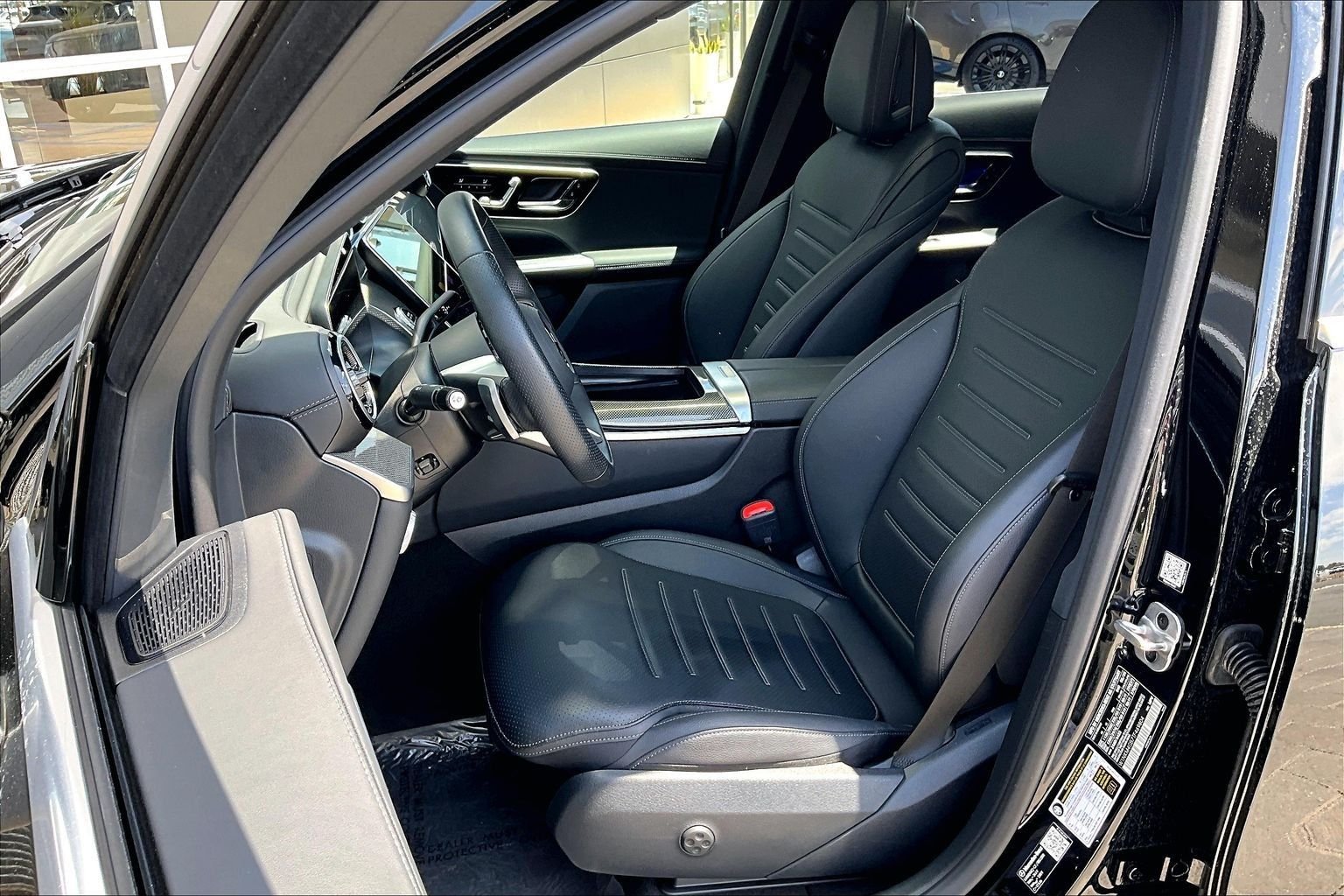 Used 2026 Black Mercedes-Benz GLC 300 image 25