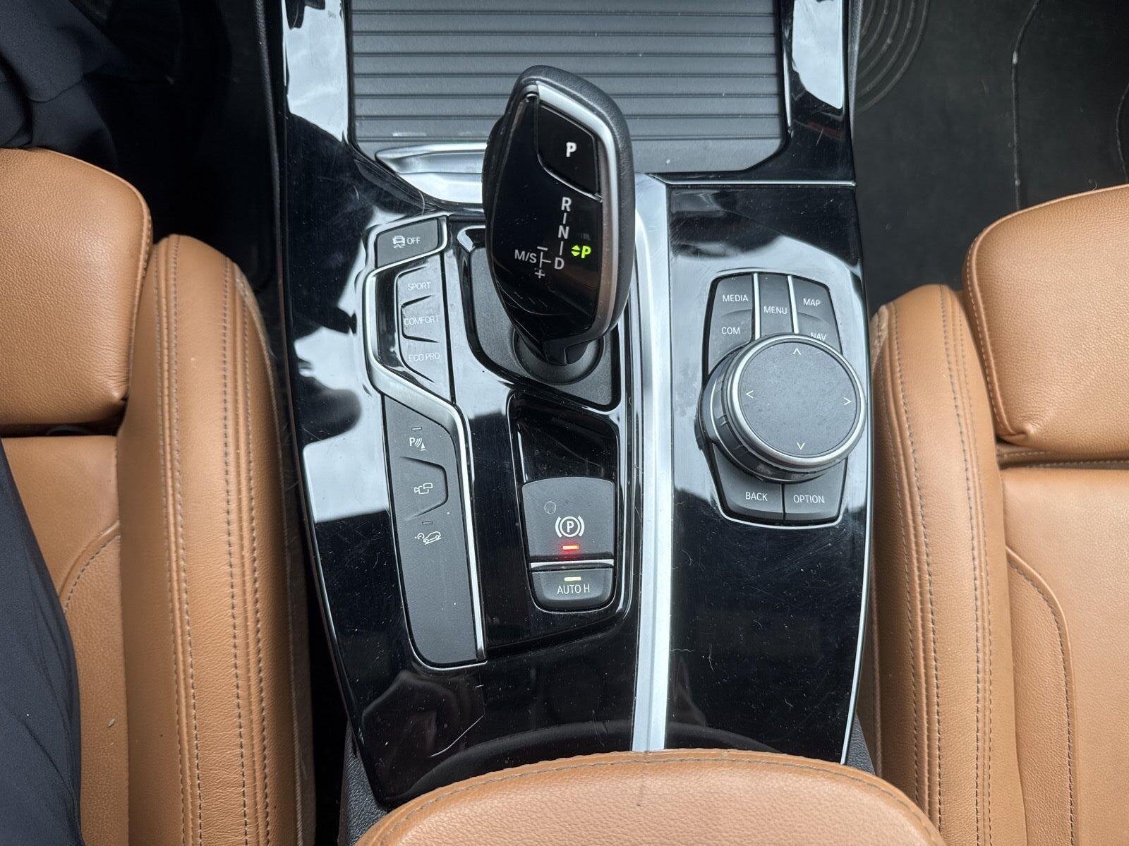 Used 2021 Dark Graphite Metallic BMW xDrive30i image 19
