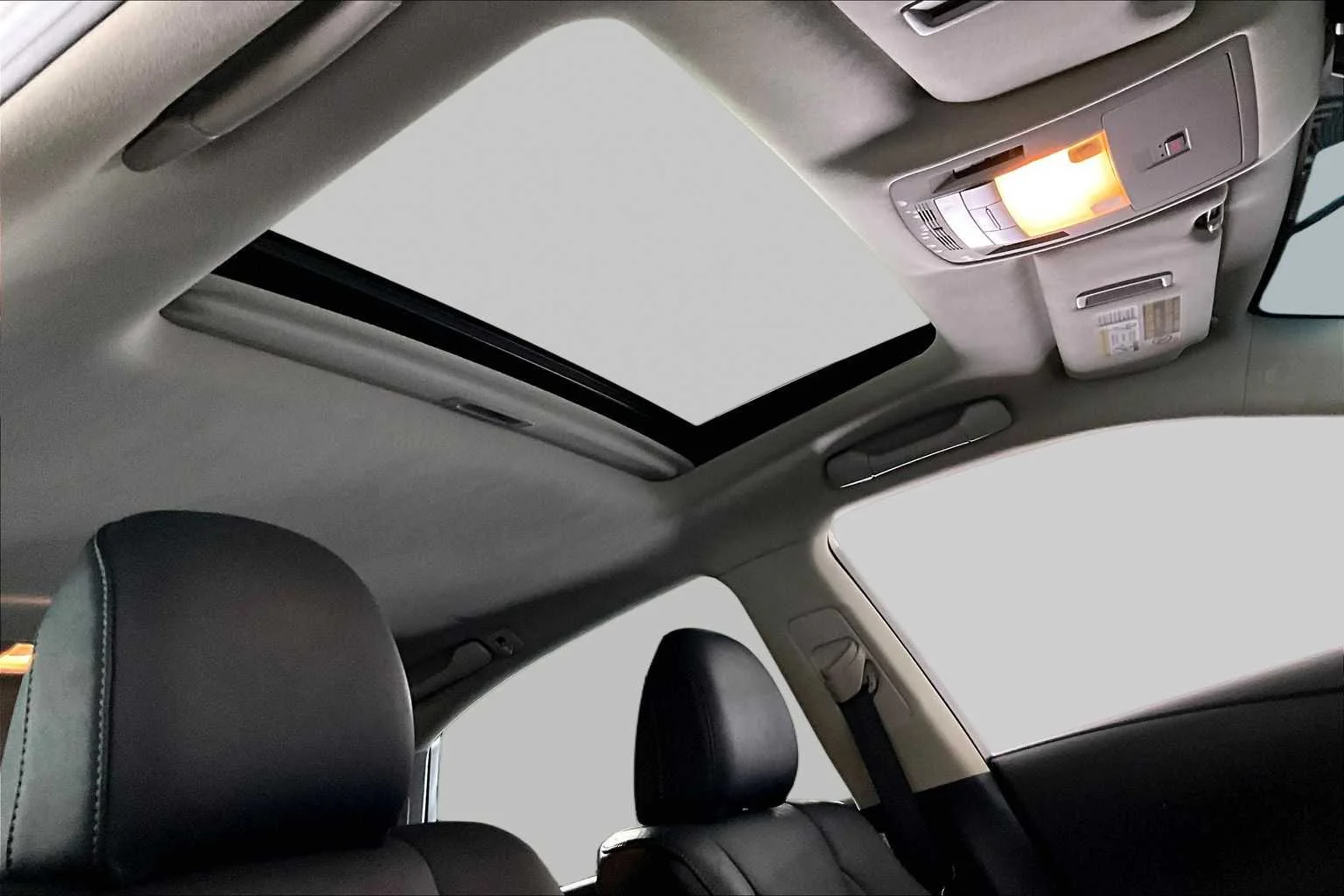 Used 2015 Silver Lining Metallic Lexus  image 14