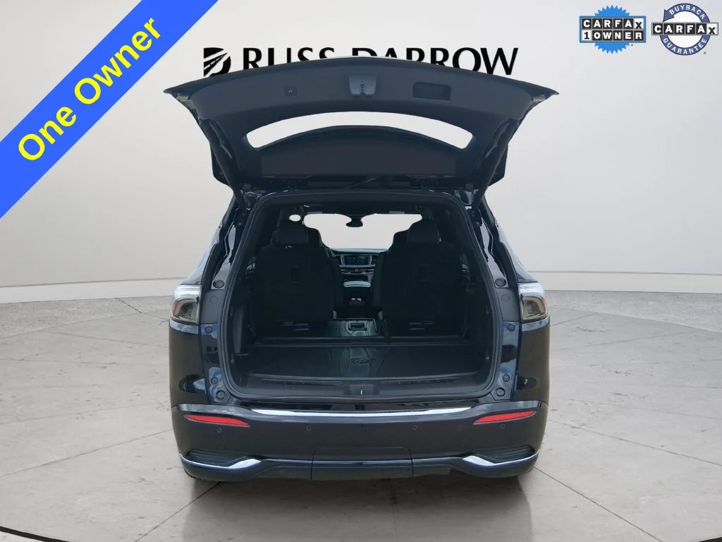 Used 2023 Black Buick Avenir image 29