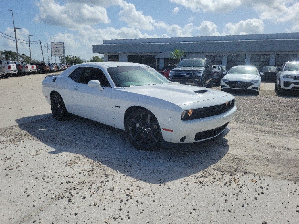Used 2023 White Knuckle Clearcoat Dodge R/T image 1