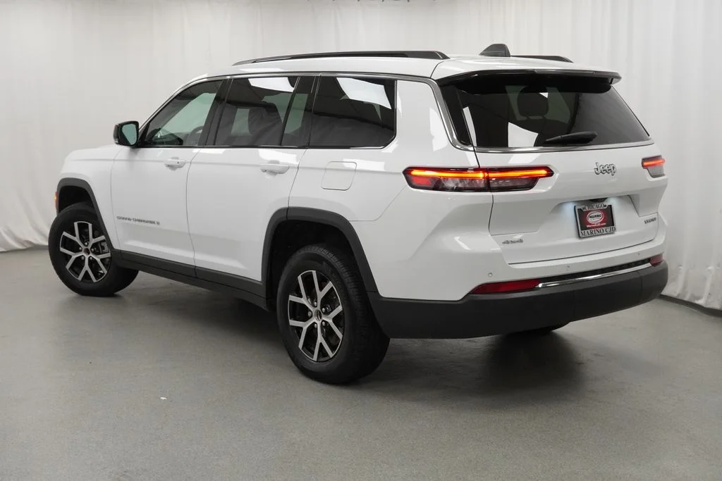 Used 2025 White Jeep Limited image 14