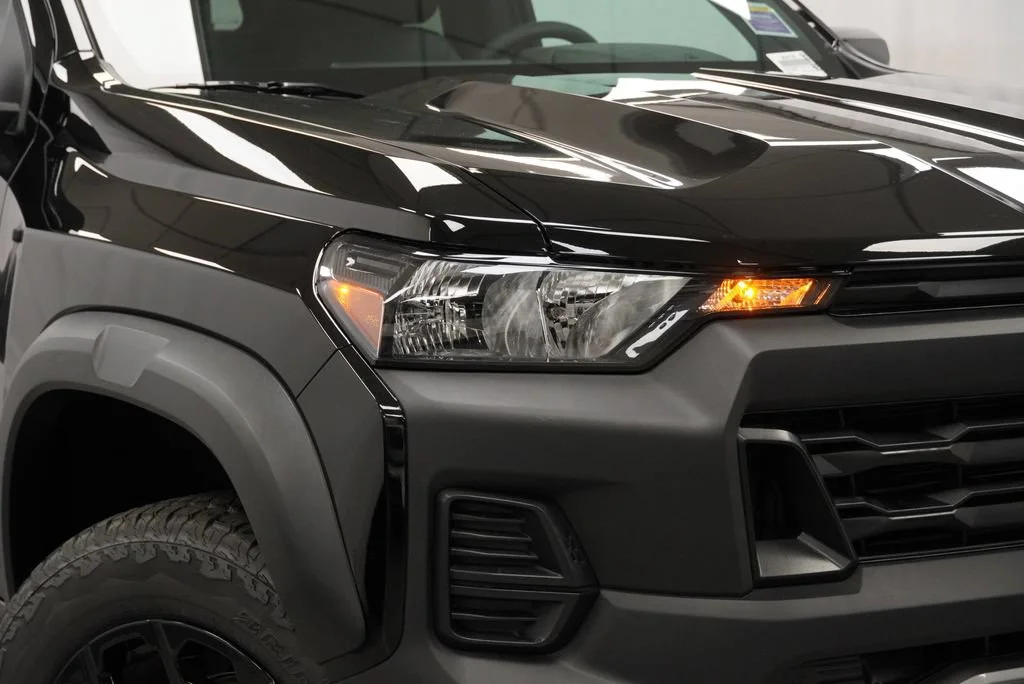 New 2026 Black Chevrolet Trail Boss image 30