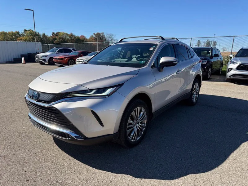 Used 2023 Silver Toyota XLE image 2