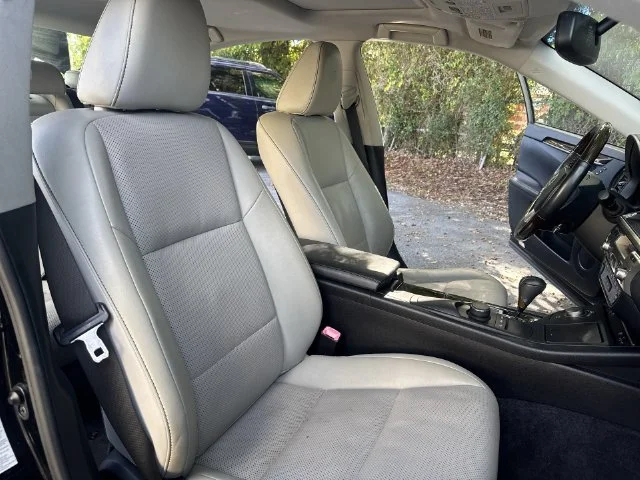 Used 2014 Black Lexus 350 image 9