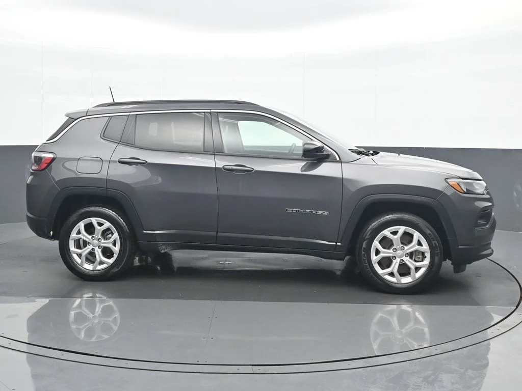 Used 2024 Gray Jeep Latitude image 7