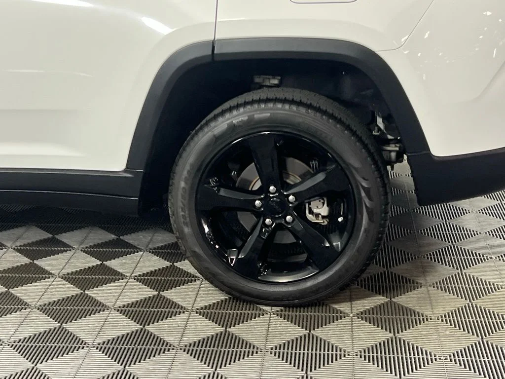 2023 Jeep Grand Cherokee Limited - Photo 12