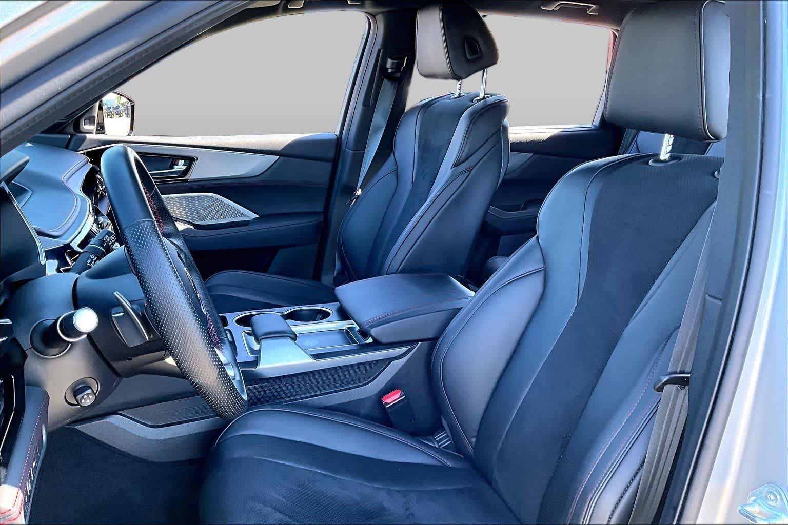 Used 2023 Lunar Silver Metallic Acura w/A-Spec Package image 7