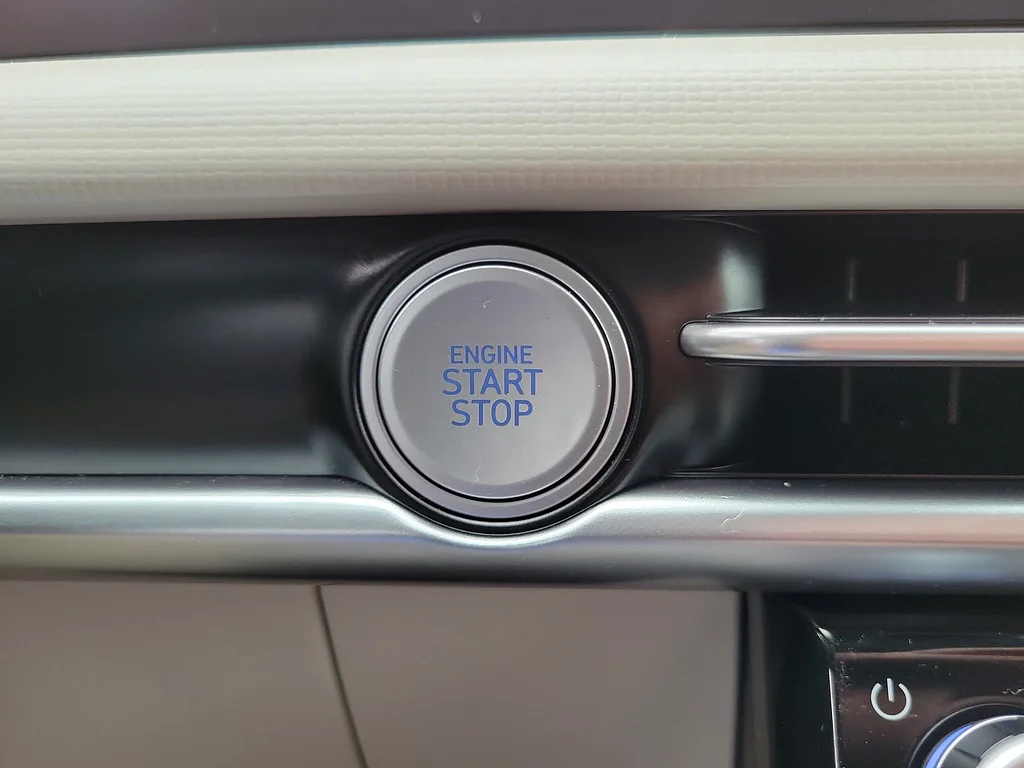 Used 2026 Atlantis Blue Hyundai SEL image 29