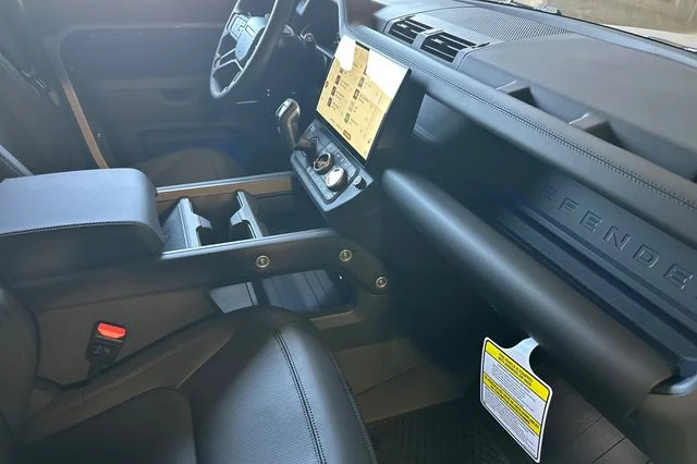 New 2026 Borasco Grey Land Rover X-Dynamic SE image 15