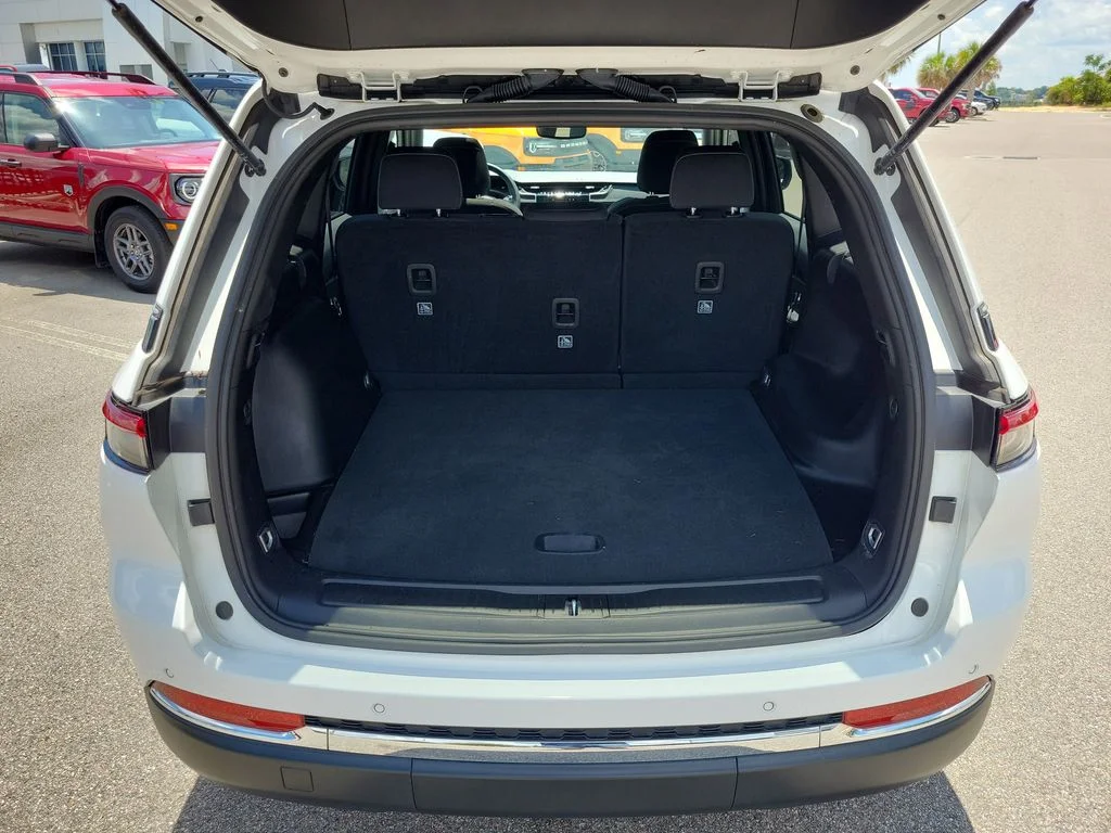 Used 2024 Bright White Clearcoat Jeep Laredo X image 10