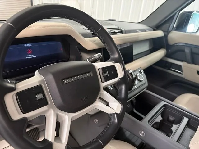 Used 2020 Tasman Blue Metallic Land Rover SE image 12